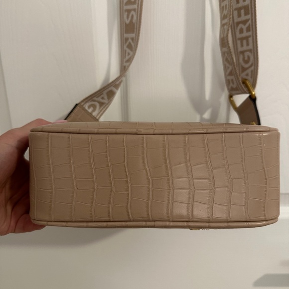 KARL LAGERFELD PARIS Maybelle Crossbody Camera Bag Shell/Tan/Beige color - Picture 9 of 16